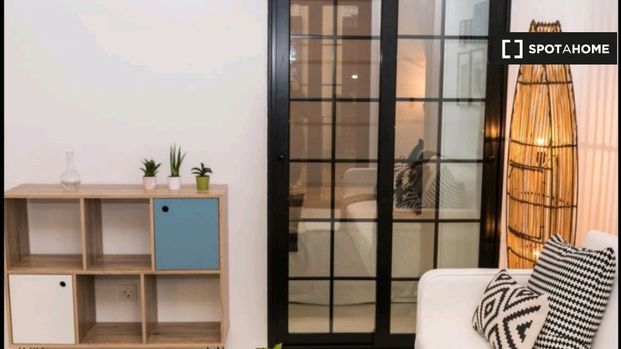 madrid, Community of Madrid 28012 - Photo 1