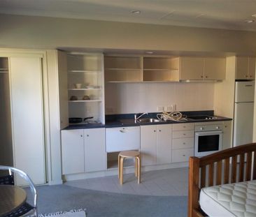 Property Management1 Emily Place, City Centre - Apartment for Rent - Photo 4