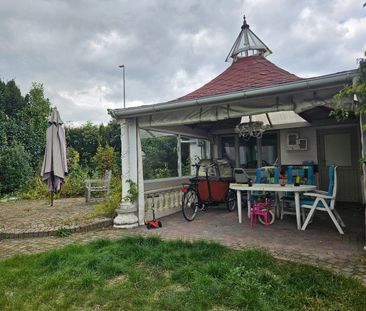 Vrijstaande gezinswoning met 3 slpks, ruime tuin en zwembad in Dessel! - Photo 4