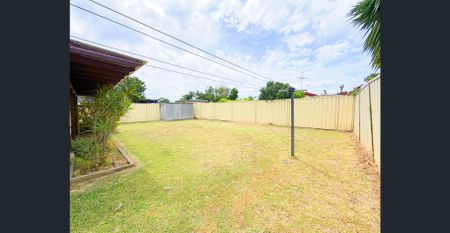 Spacious New Renovated Family Home in Prime Hassall Grove Location - Photo 4