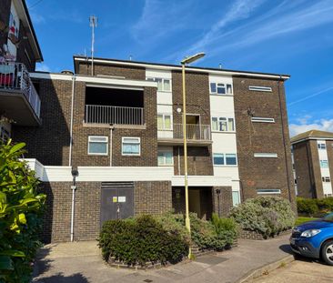 Resolution House, The Anchorage, Gosport, Hampshire, PO12 - Photo 4