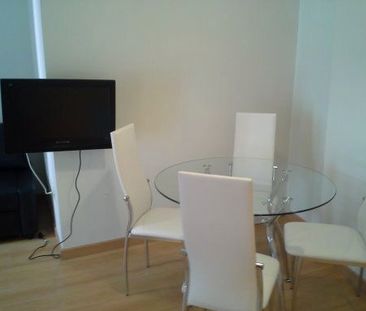 Apartamento de alquiler en Calle Victoria, La Victoria - Photo 5