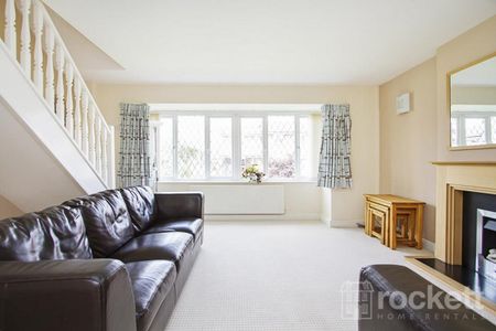 Enstone Court, Westbury Park, Newcastle Under Lyme, ST5 - Photo 3