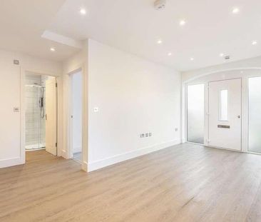 Elgiva Lane, Buckinghamshire, HP5 - Photo 1