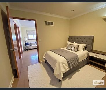 Spacious & Convenient 2 Bedroom Granny Flat - Photo 2