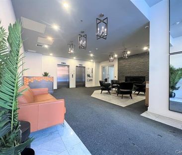 1190 Rue MacKay Montréal (Ville-Marie), QC H3G - Photo 5