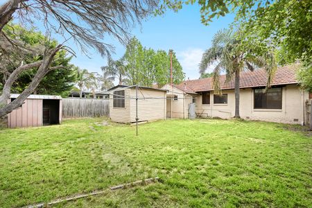 534 Bluff Road, Hampton East VIC 3188 - House For Rent | Domain - Photo 5