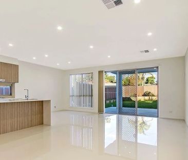 Large Family Home in Prime Location - Photo 5