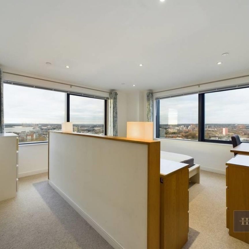 Moresby Tower, Ocean Way, Southampton - Photo 1