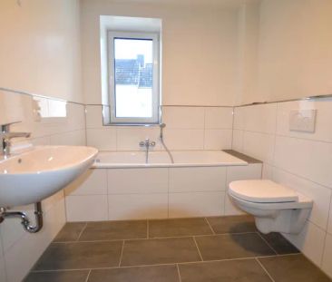 Im Zentrum von Asbach - Moderne Wohnung auf 2 Etagen - Erstbezug na... - Photo 4