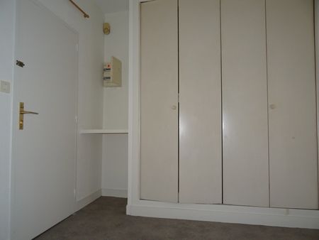 Location Appartement 2 Pièces 58 m² - Photo 3