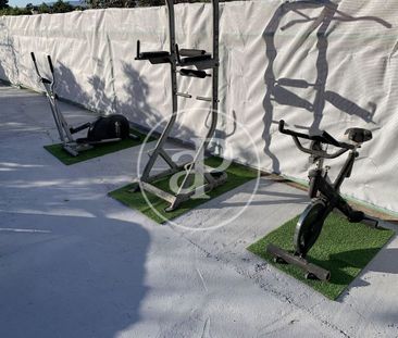 Luxury Villa for rent in Tuéjar, Spain - Photo 1