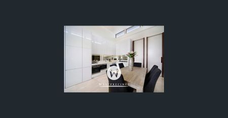 In transition? We offer fine furnished stays from 3 months + - Photo 3