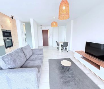 Location Appartement 2 pièces 46m² NICE 06000 - Photo 3