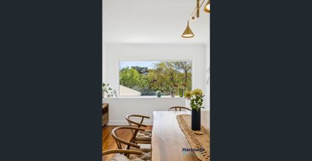 Charming Home with Leafy Views & Versatile Studio - Prime Floreat Location - Photo 3