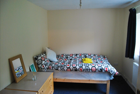 Willow Close CT2 7PS Room 3 - Photo 4