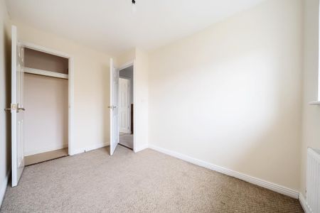 2 bedroom semi-detached house to rent - Photo 5