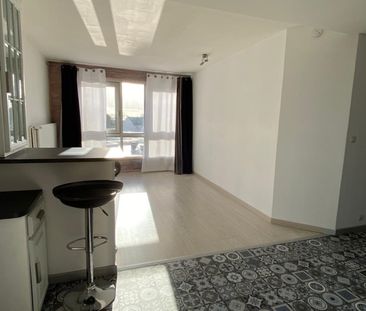 Location Appartement 3 pièces 71m² ST JEAN DE BRAYE 45800 - Photo 2
