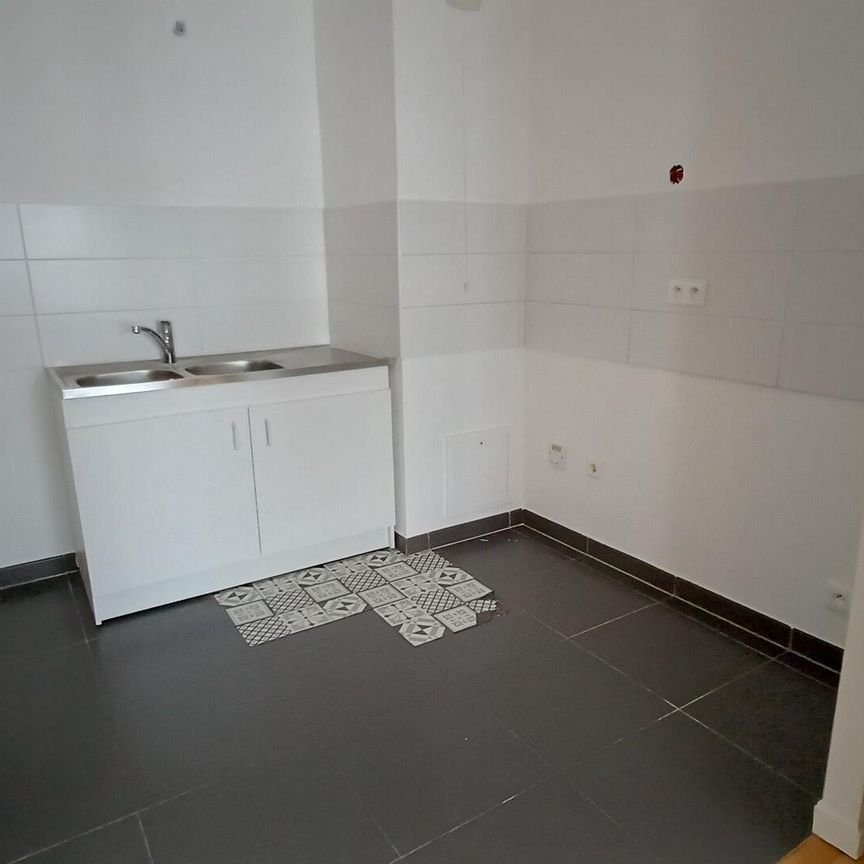 location Appartement T2 DE 51.6m² À VELIZY-VILLACOUBLAY - Photo 1
