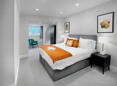 4 Bed, House - Photo 5