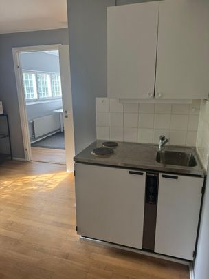 Midsommarvägen, Hägersten - Photo 1