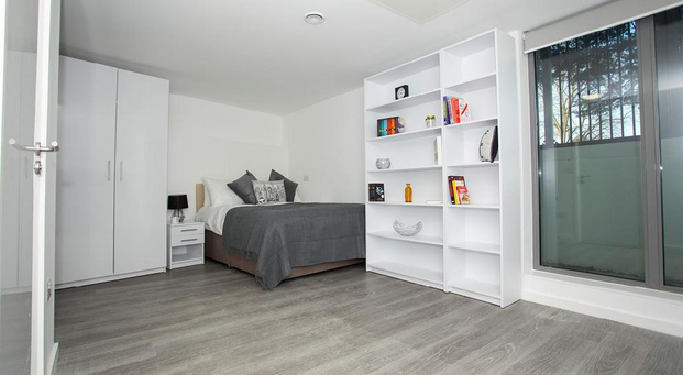 Studio to rent - Photo 1