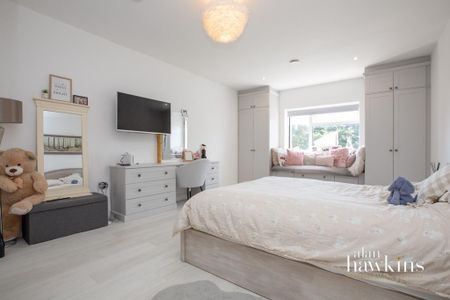 5 bedroom detached house to rent - Photo 5