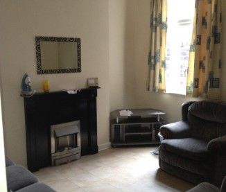 5 Bed - Picton Road, Wavertree, Liverpool 15 - Photo 1