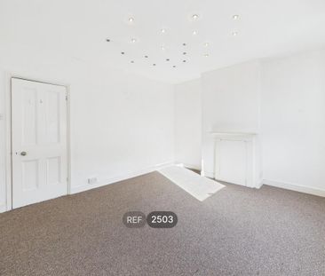 2 bedroom property to rent - Photo 1