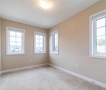 For Lease - 122 Monarch Woods Drive, Kitchener, Ontario - Photo 3