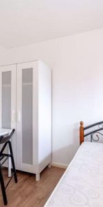 Battersea Bridge Road - Photo 4