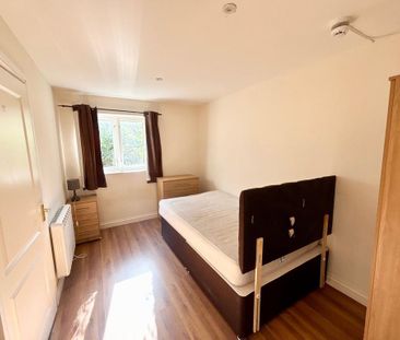 1 bedroom house of multiple occupation to rent - Photo 5