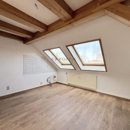 Wohnkomfort unter dem Dach – Dachgeschosswohnung mit Tageslichtbad - Foto 3