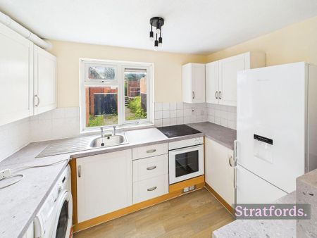 2 bedroom maisonette to rent - Photo 2
