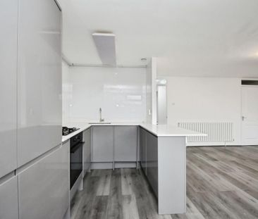 2 bedroom maisonette to rent - Photo 4