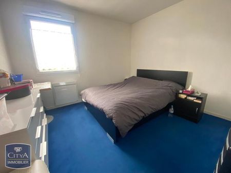 Location Appartement 2 pièces 47m² QUIEVRECHAIN 59920 - Photo 3