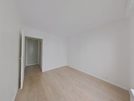 Location Appartement 2 pièces 44m² PARIS 13ème - Photo 2