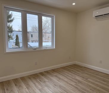 For Lease - 67 Wayland Avenue Unit# Rear, Toronto, Ontario - Photo 3
