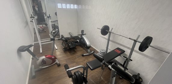 Bristol Road - Photo 2