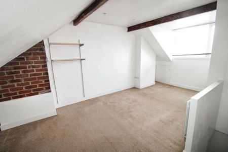 3 bedroom end of terrace house to rent - Photo 3