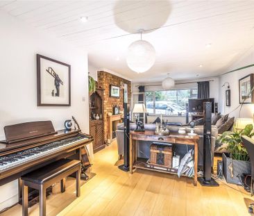 4 bedroom detached house to rent - Photo 2