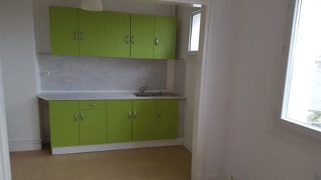 Location Appartement 2 pièces 41m² BOULOGNE SUR MER 62200 - Photo 2