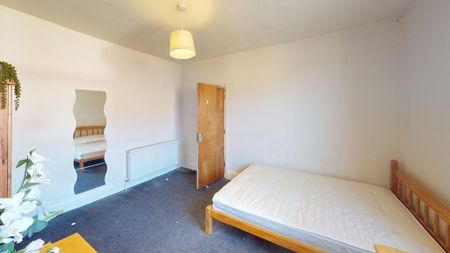 5 bedroom terraced house to rent - Photo 2
