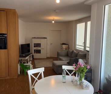 Schö­ne 3‑Zim­mer-Woh­nung mit groß­zü­gi­ger Terrasse - Foto 3