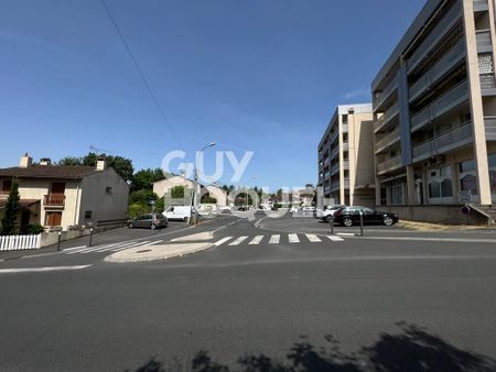 Appartement Albi 1 pièce - Balcon - Stationnement - Photo 2