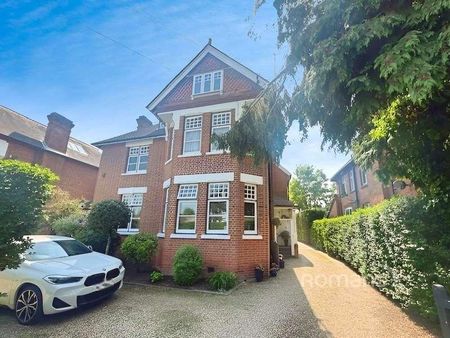 Ray Park Road, Maidenhead, Berkshire, SL6 - Photo 5