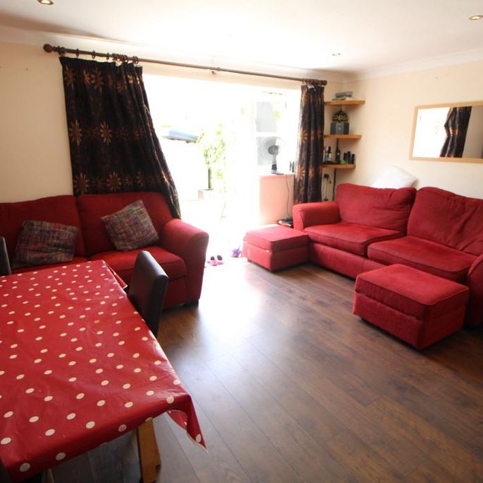 2 bedroom semi-detached house to rent - Photo 1