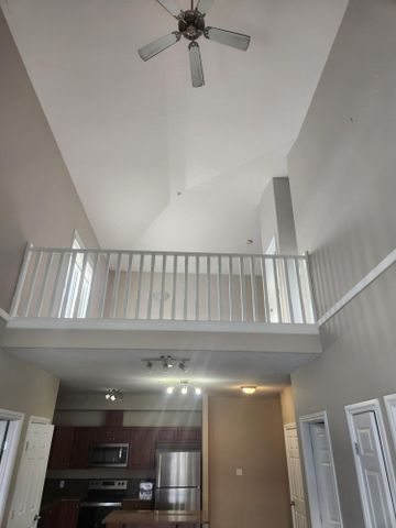 Two Bedroom + Loft - Photo 5