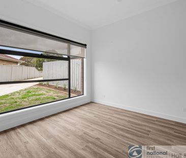 3 / 21 Redfern Crescent, Eumemmerring - Photo 3