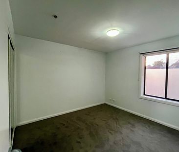 Caulfield North Convenience - Photo 5